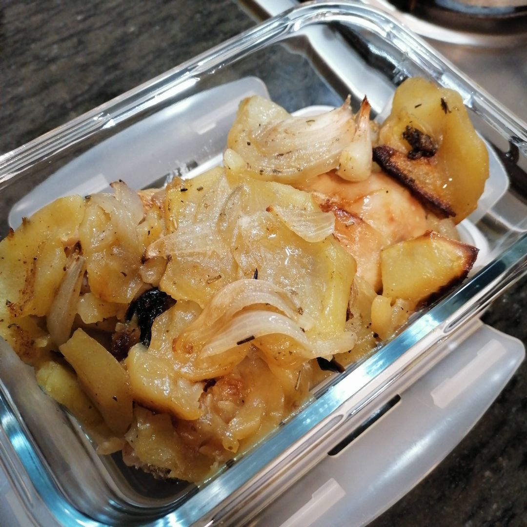 Muslo de pollo con patata