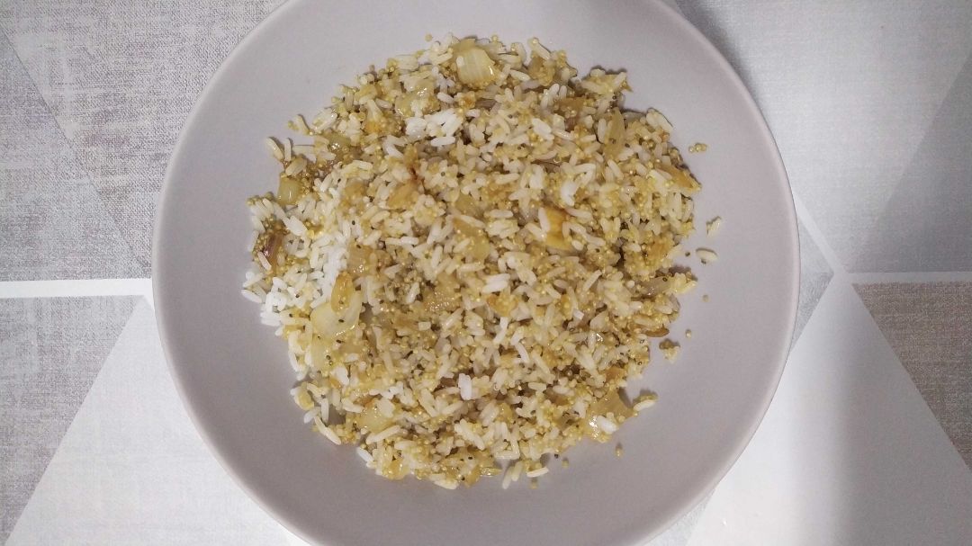 Arroz con cebolla y quinoa