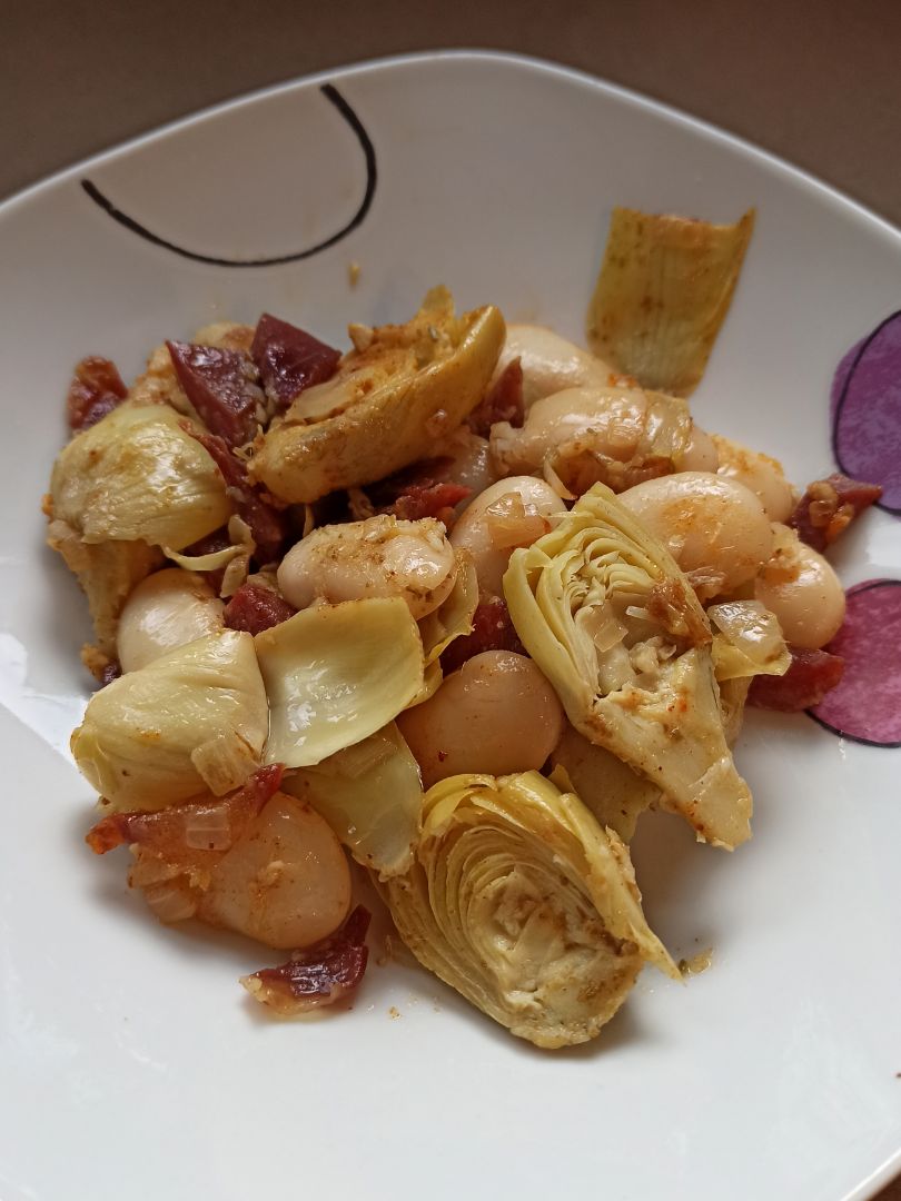 Pochas y alcachofas con jamón Pochas y alcachofas con jamón