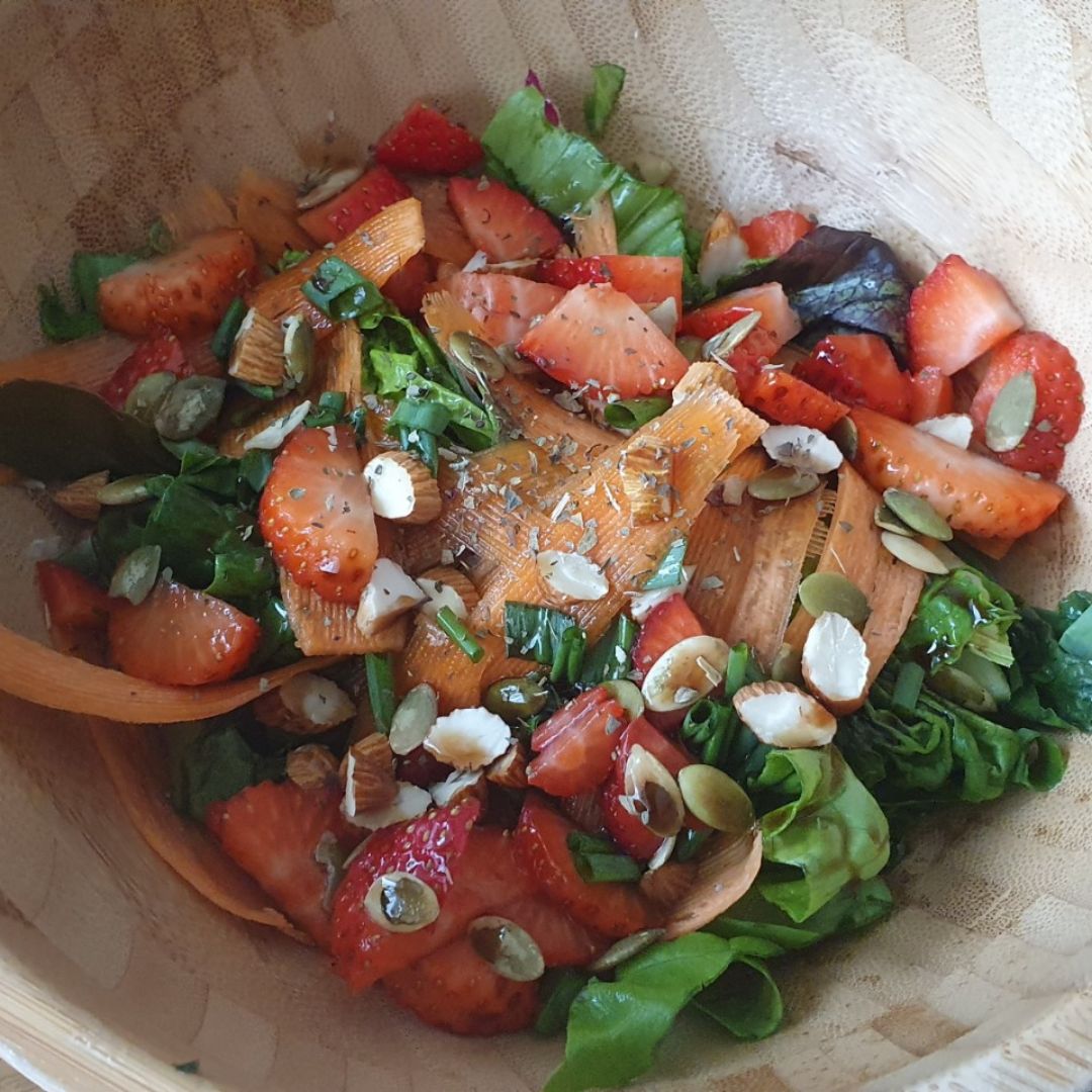 Ensalada de fresas 🍓🍓 Ensalada de fresas 🍓🍓