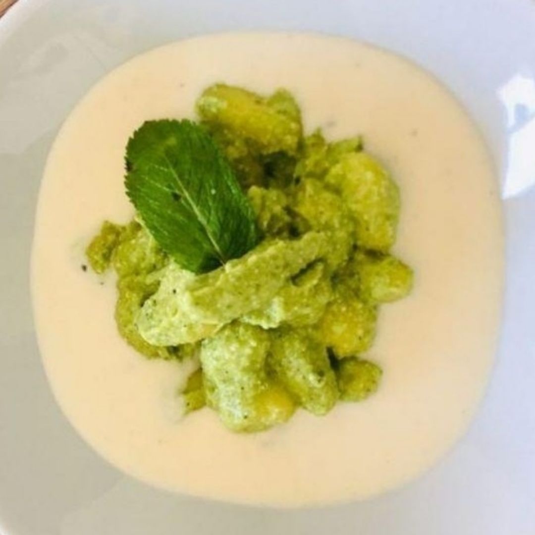 Ñoquis de patatas con pesto de habas y calabacín 🇮🇹 😋  Paso 3