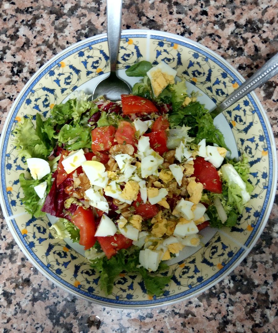Ensalada con huevo Ensalada con huevo