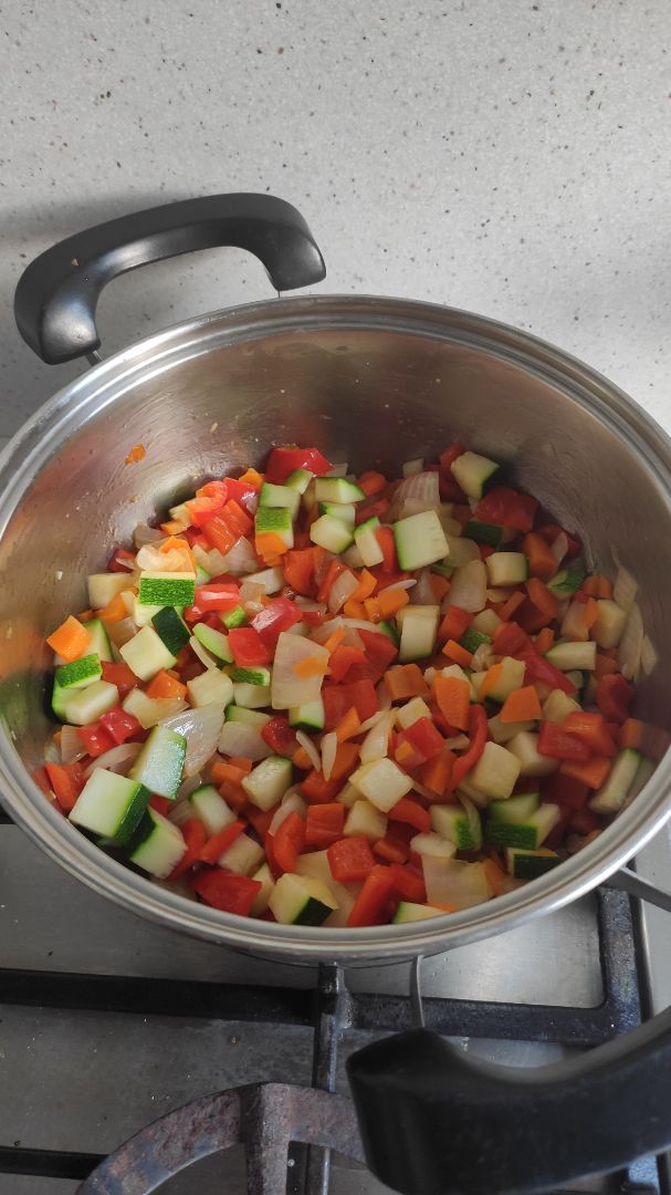 Garbanzos con verduras al curry Paso 0