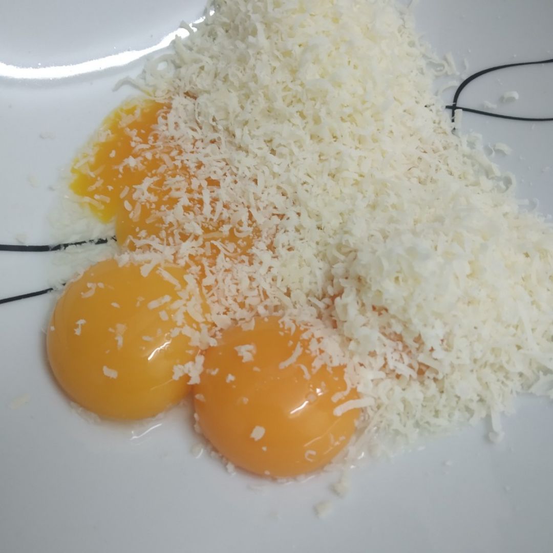 Espaguetis a la carbonara (sin nata) 🍝 Paso 3 Espaguetis a la carbonara (sin nata) 🍝 Paso 3