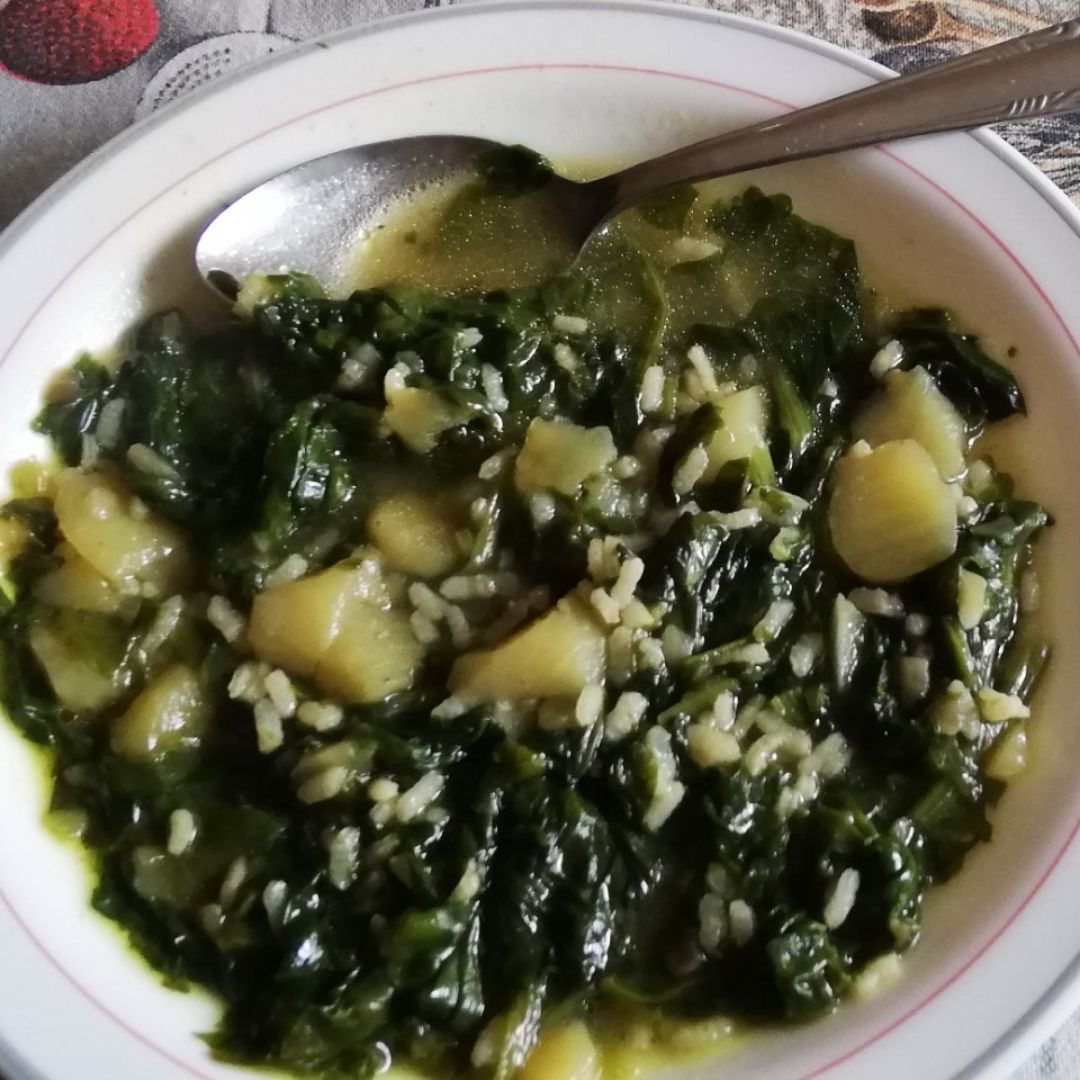 Espinacas con arroz y patata Espinacas con arroz y patata
