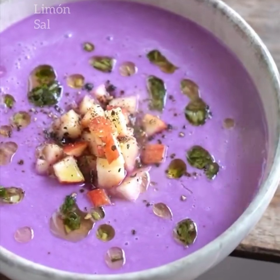 Gazpacho de lombarda Gazpacho de lombarda