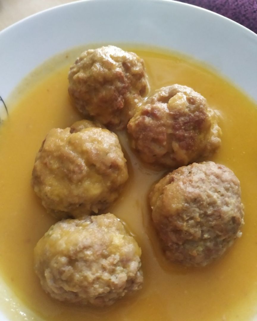 Albóndigas en ¿salsa? de zanahoria
