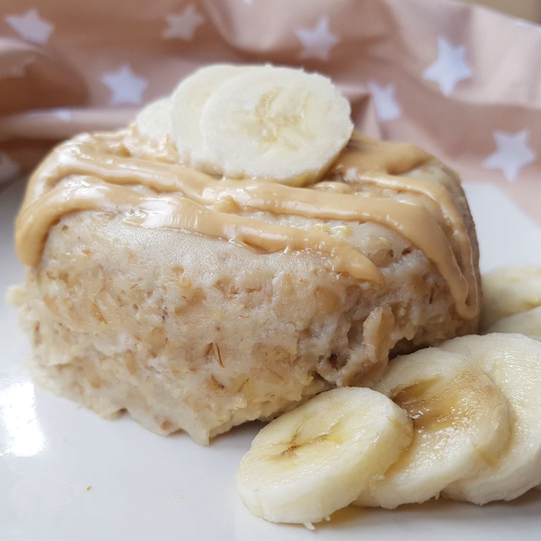 BIZCOCHO EXPRÉS DE PLÁTANO Y AVENA