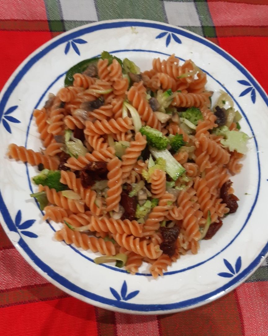 Macarrones de lentejas con verduras Macarrones de lentejas con verduras