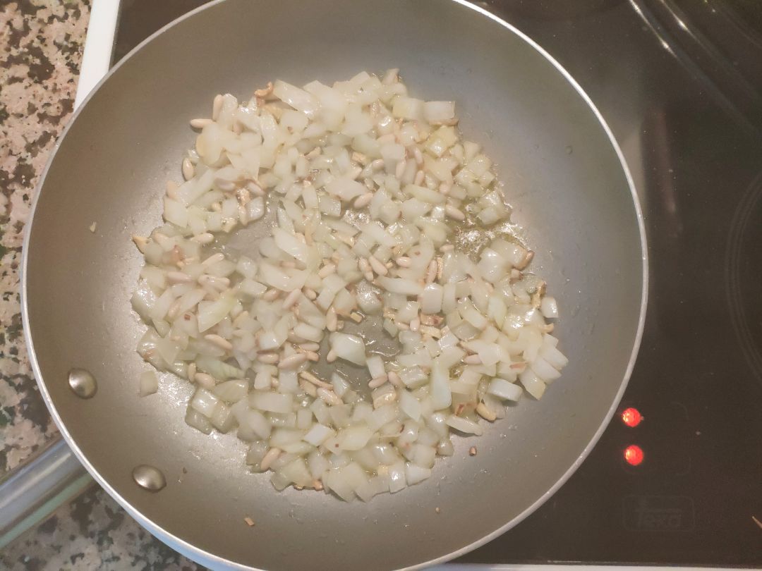 Ensalada de alubias rojas con arroz y champiñones Paso 3 Ensalada de alubias rojas con arroz y champiñones Paso 3