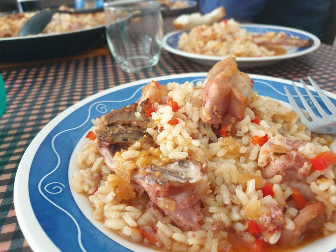 Paella con conejo Paella con conejo