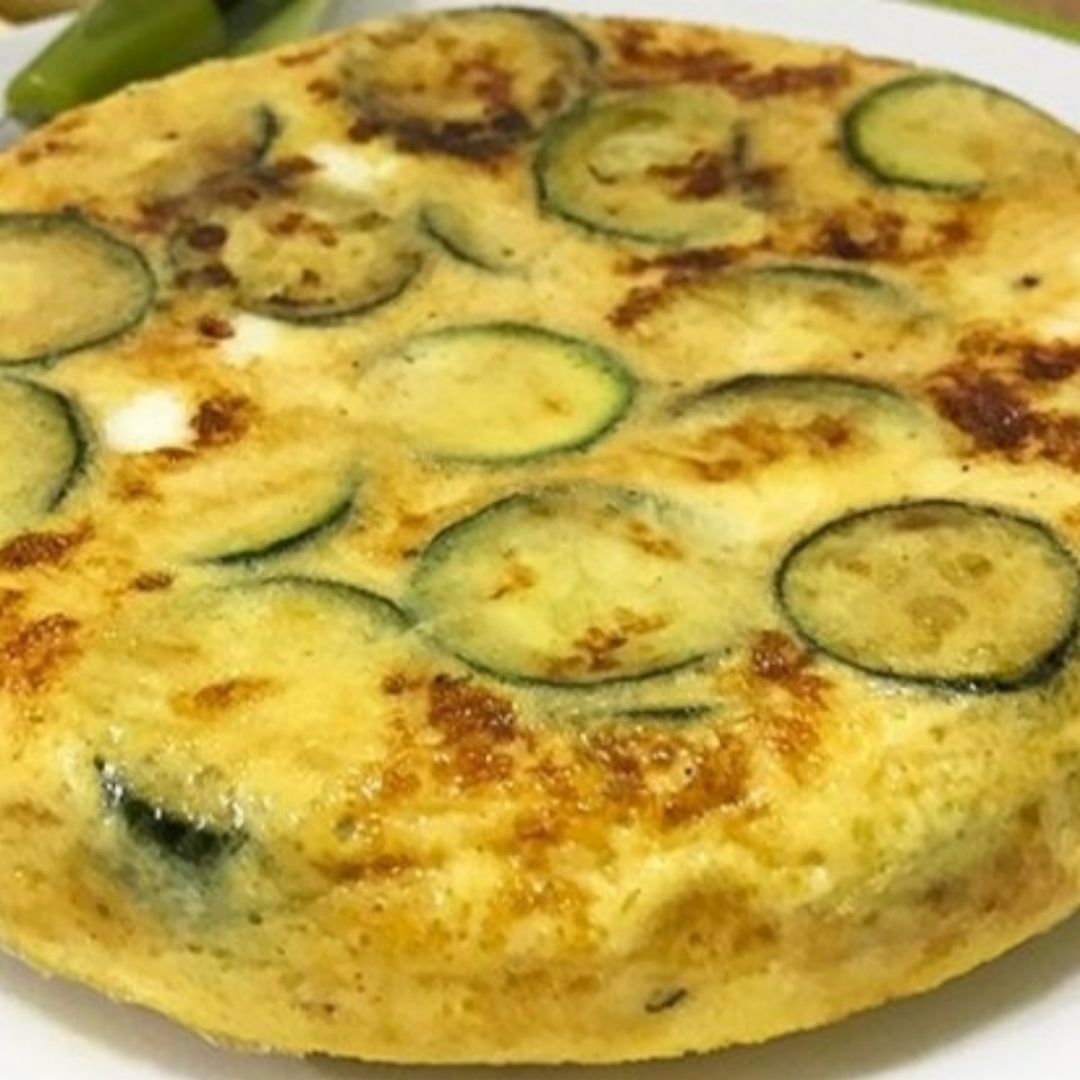 TORTILLA DE PATATA CON CALABACÍN Y QUESO TORTILLA DE PATATA CON CALABACÍN Y QUESO