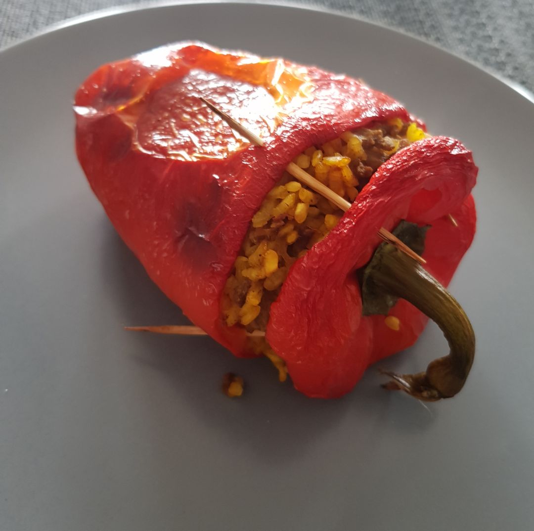 Pimiento relleno de arroz Pimiento relleno de arroz