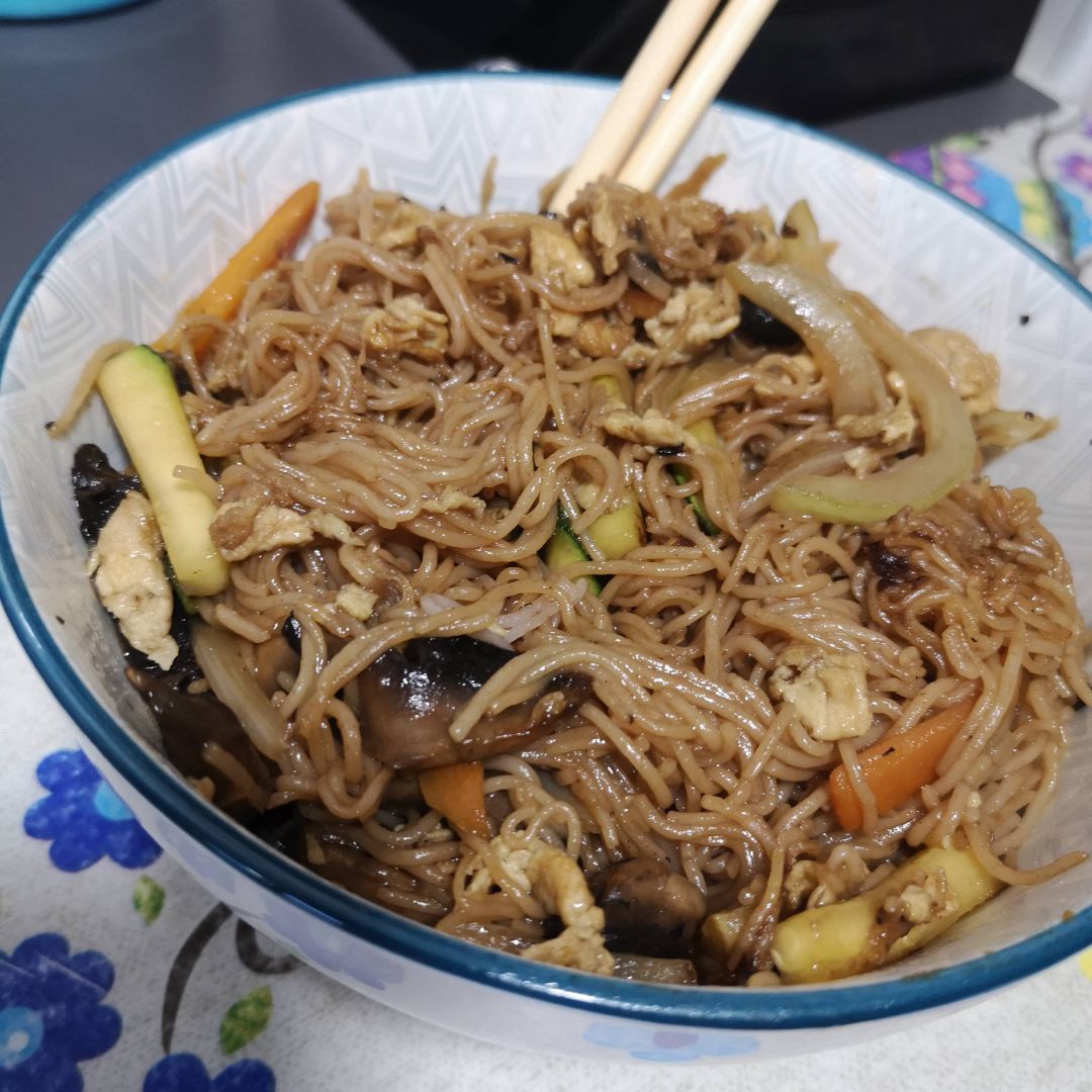 Wok fideos de arroz con verduras Wok fideos de arroz con verduras