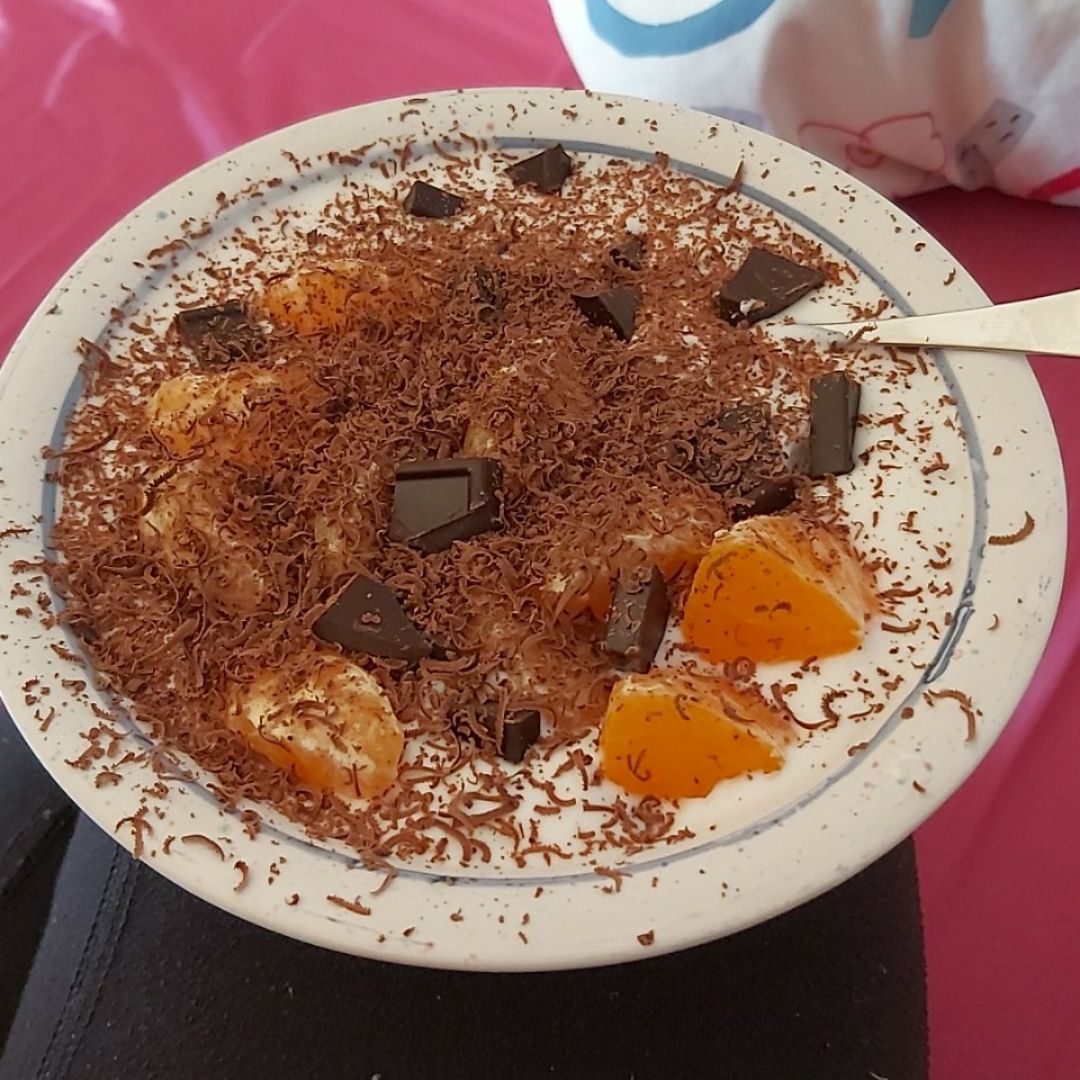 Kefir con mandarina y choccolate Kefir con mandarina y choccolate