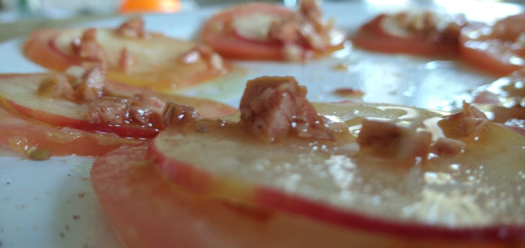 Ensalada de tomate y manzana Ensalada de tomate y manzana