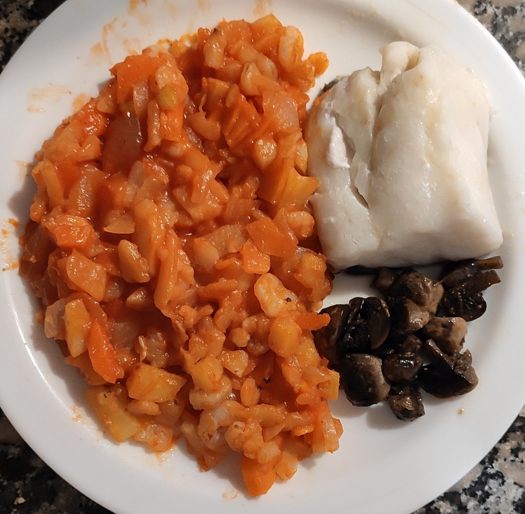 Bacalao con verduras al tomate Bacalao con verduras al tomate