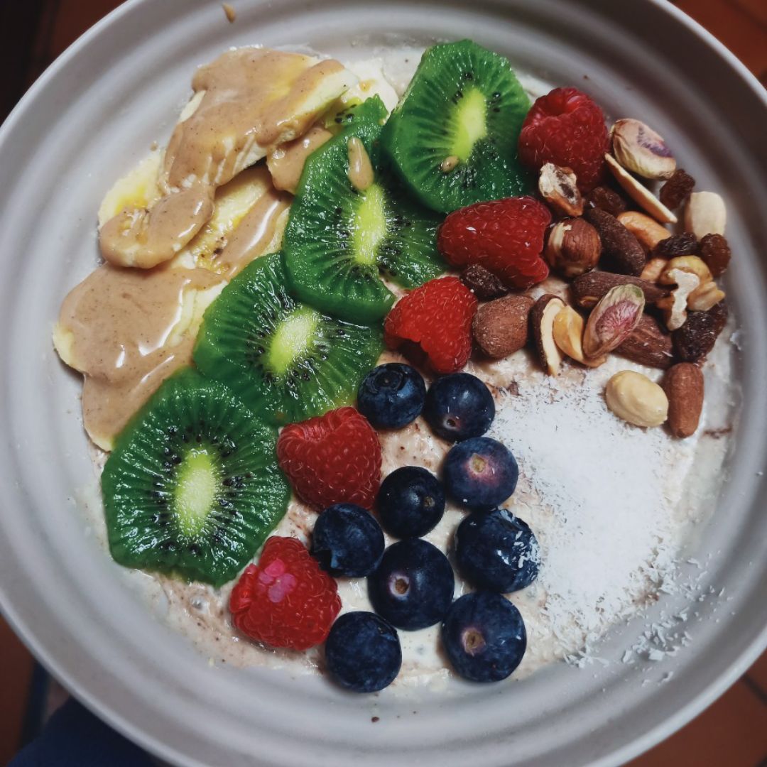 OVERNIGHT OATS DE COOKIE Y KINDER VERSIÓN INVIERNO❄️☃️ 