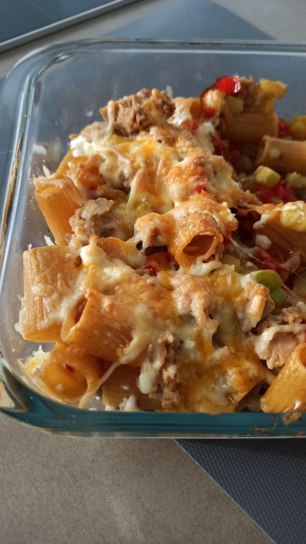 Pasta con verdura y atún gratinada Pasta con verdura y atún gratinada