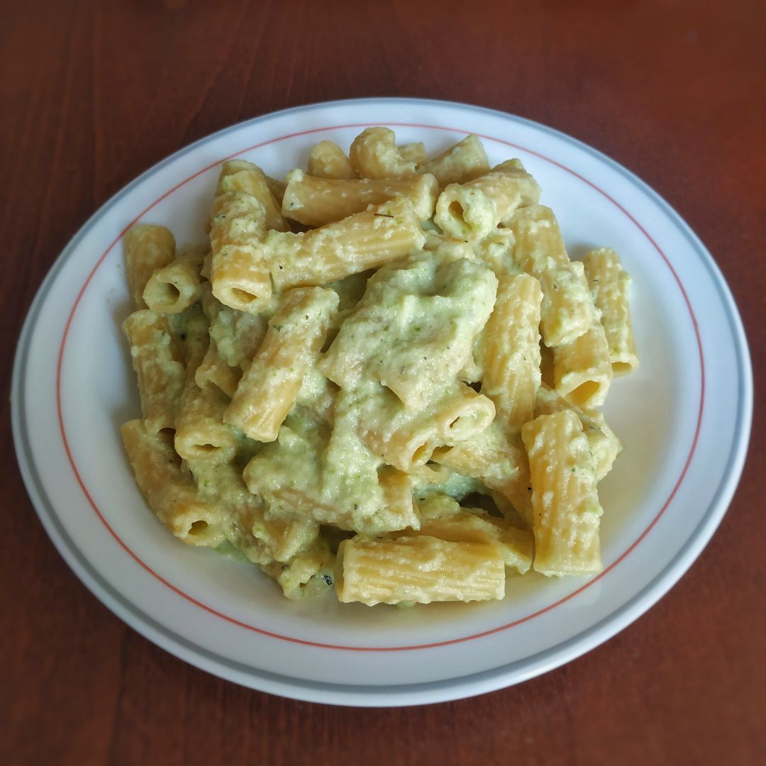 Pasta con salsa de calabacín