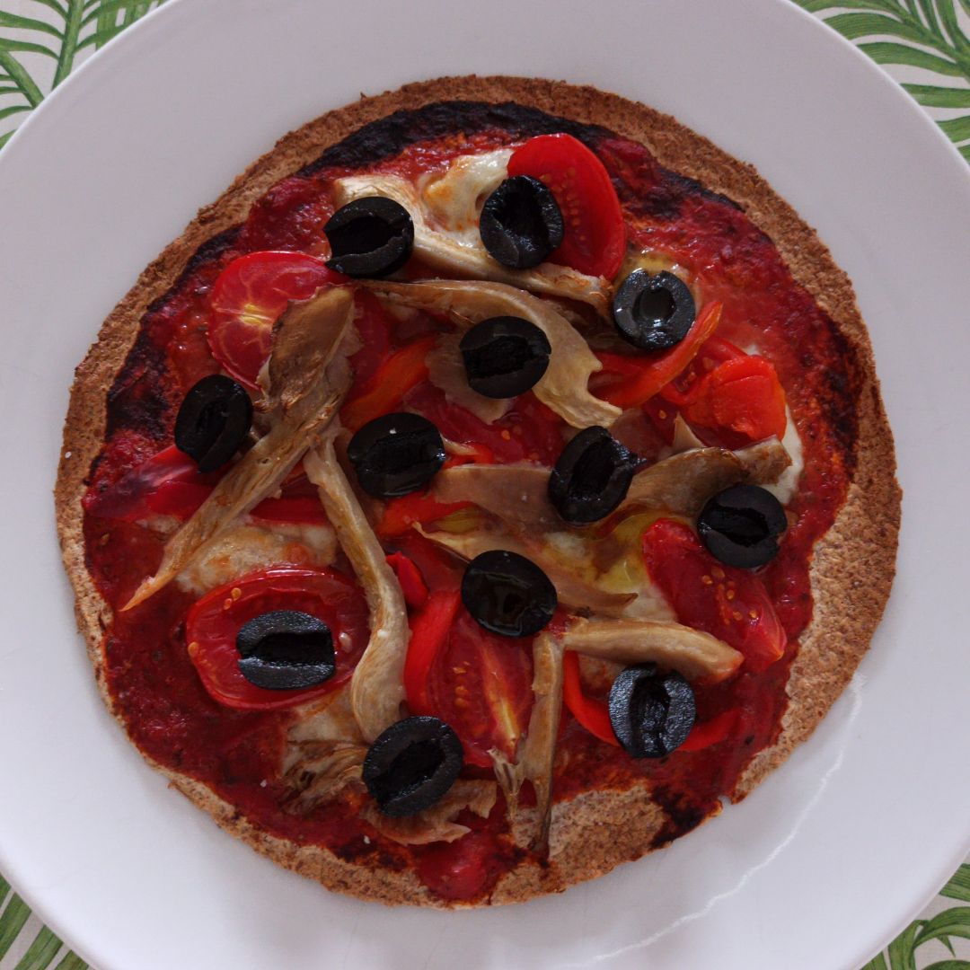 Pizza con tortilla integral
