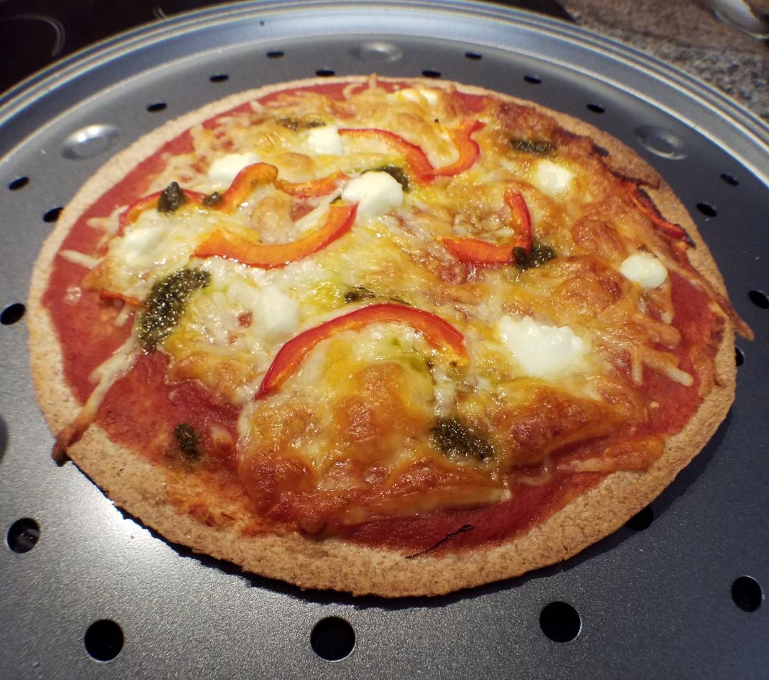 Pizza con base de tortita integral