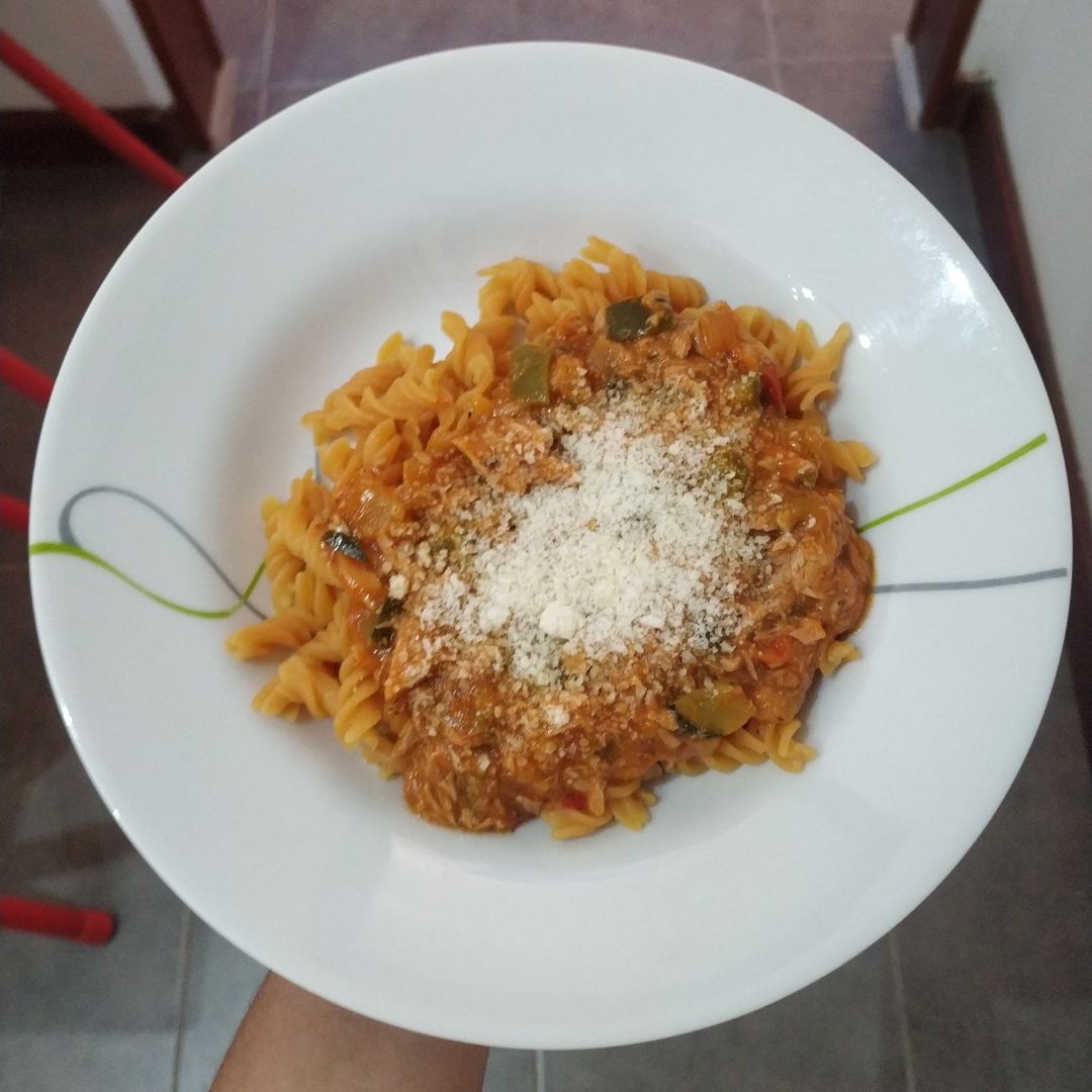 Pasta de lentejas con pisto y atún Pasta de lentejas con pisto y atún