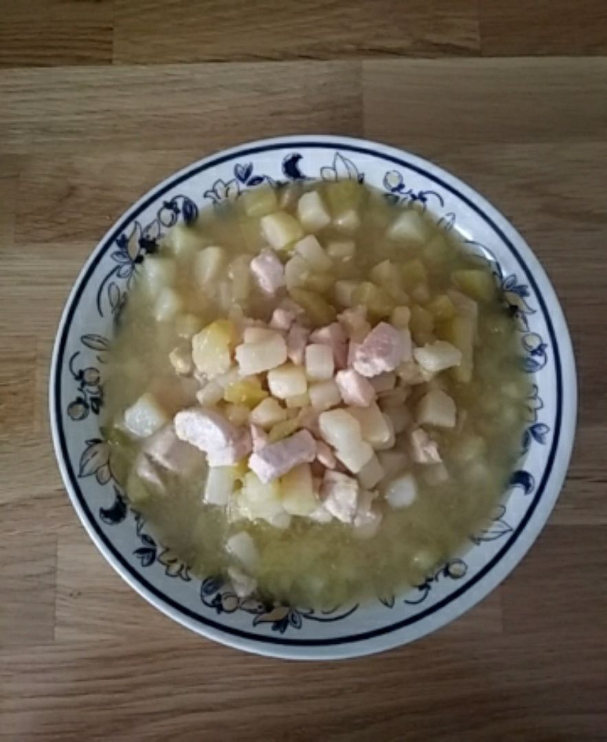 Guiso de pollo, patata y calabacín Guiso de pollo, patata y calabacín