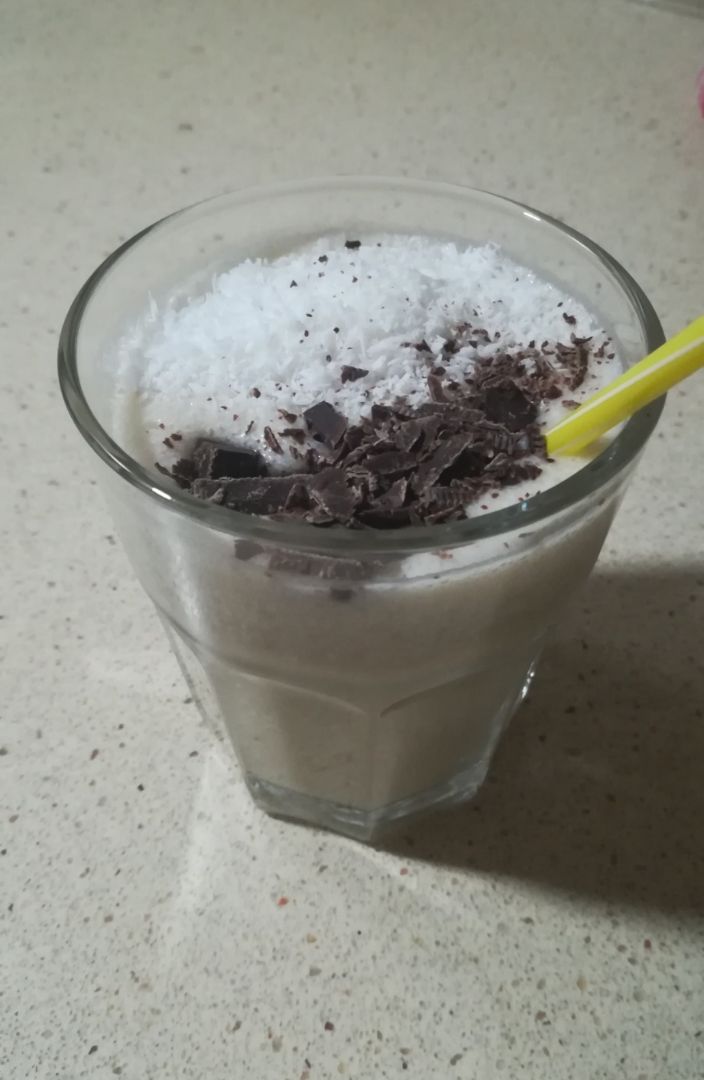 Batido de coco y platano Batido de coco y platano