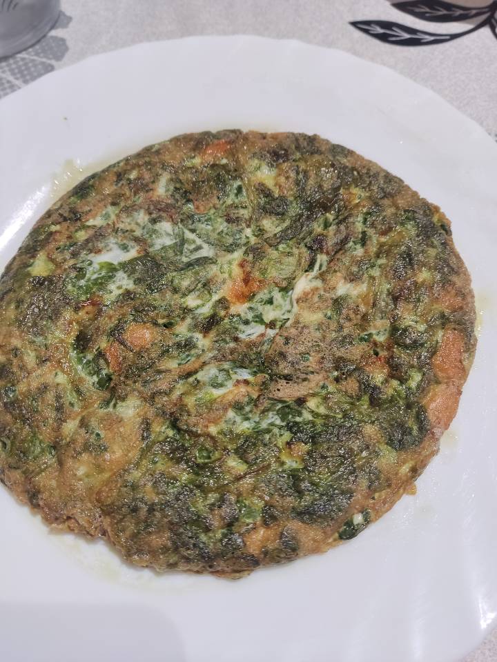 Tortilla de espinacas y queso 