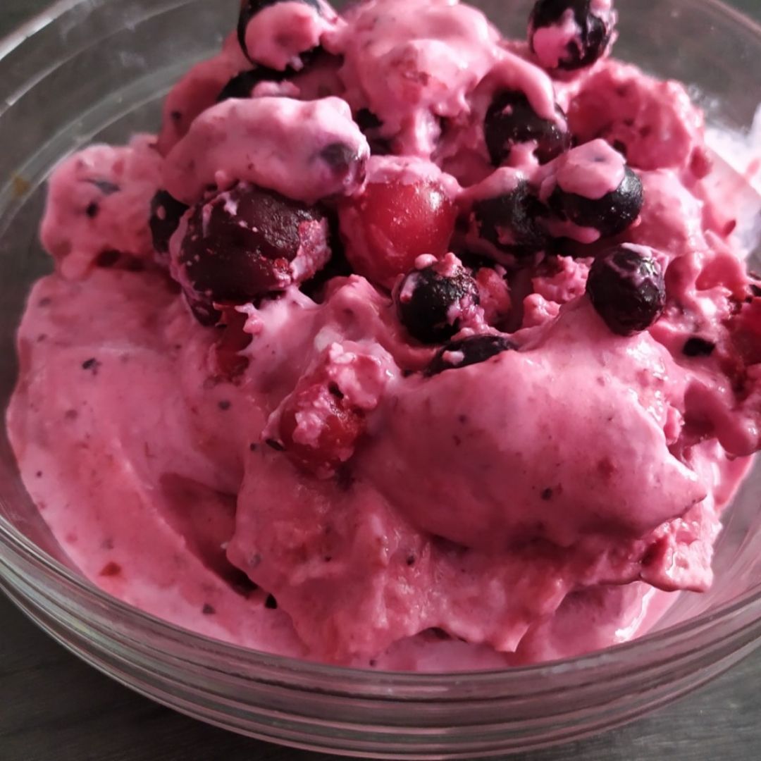 Helado de frutos rojos Helado de frutos rojos
