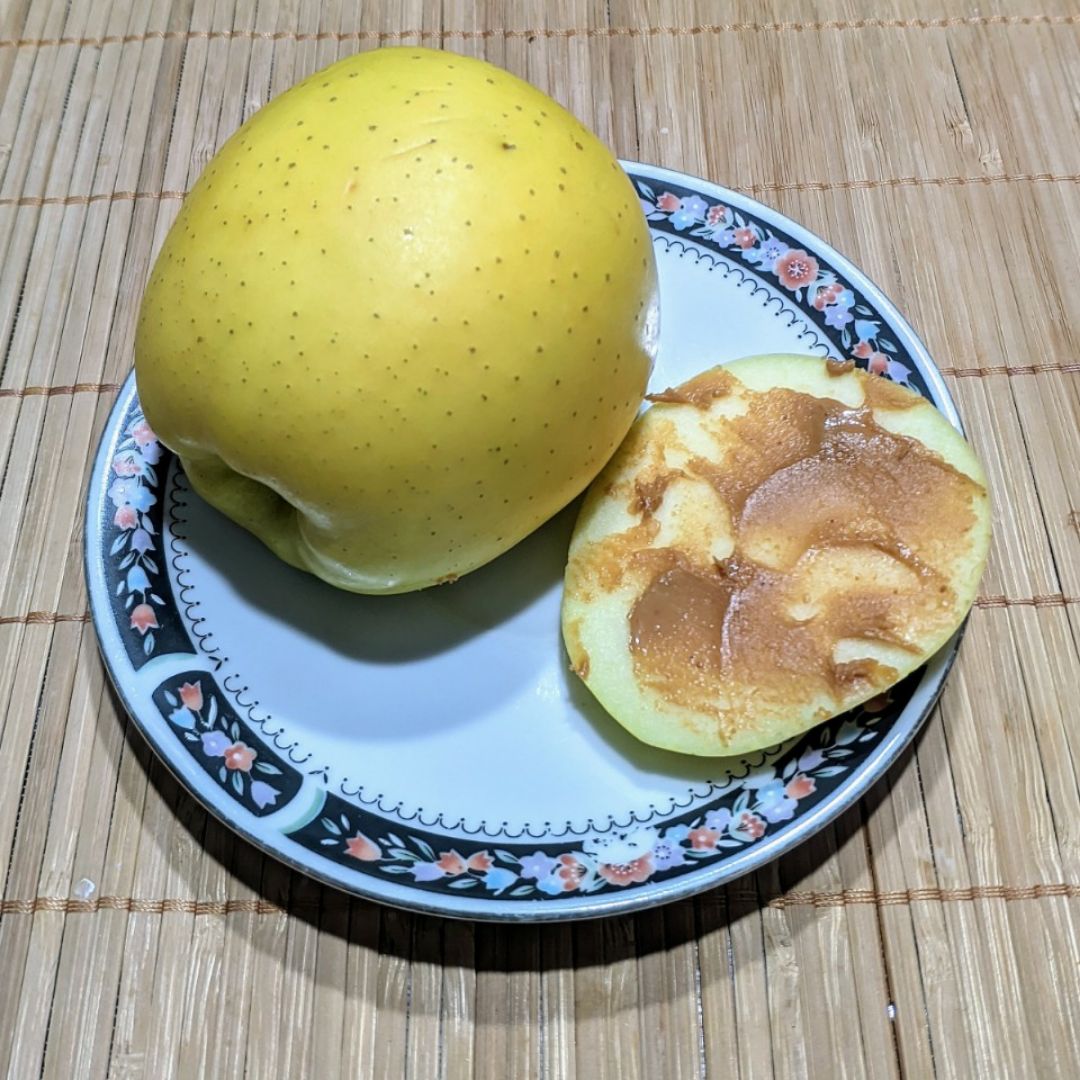 Manzana con crema de cacahuetes 🍏