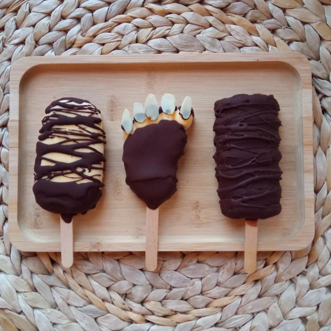 Helado de mango y chocolate Helado de mango y chocolate