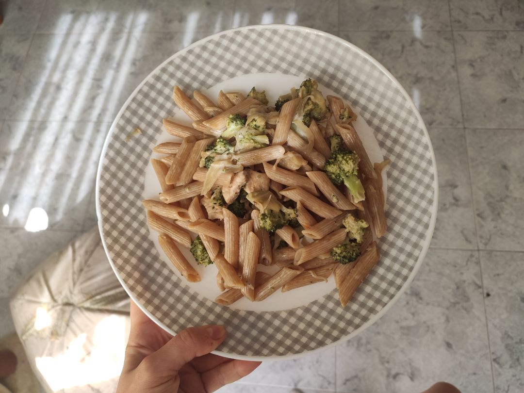 Pasta estilo carbonara. Pasta estilo carbonara.