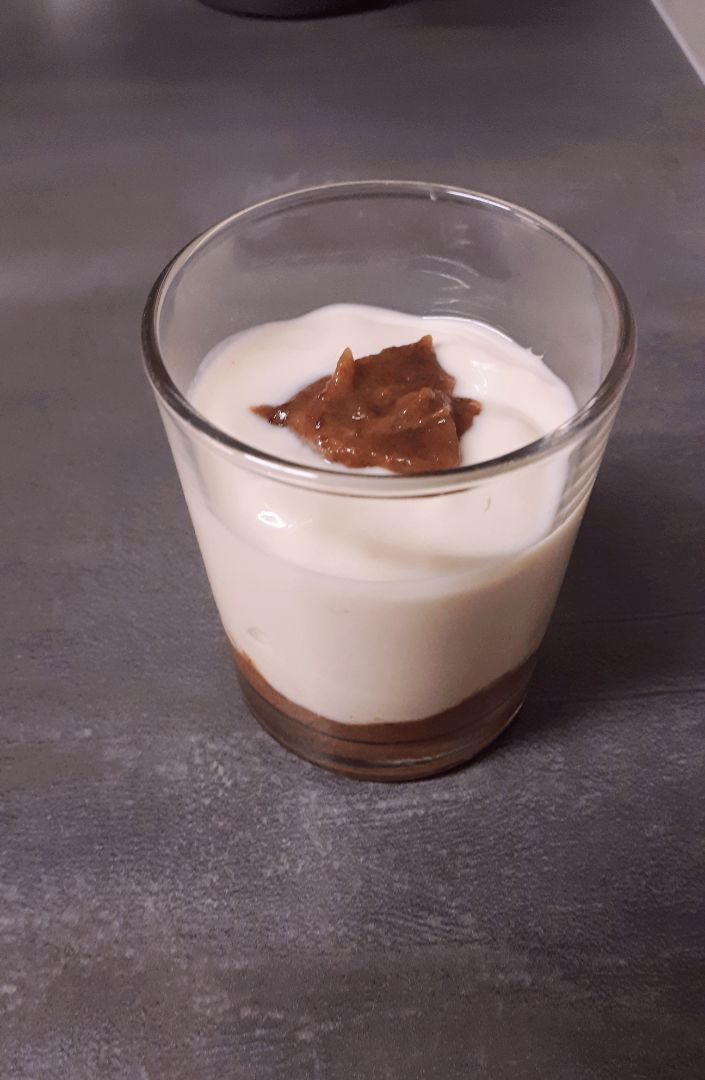 Compota de frutas y chocolate 