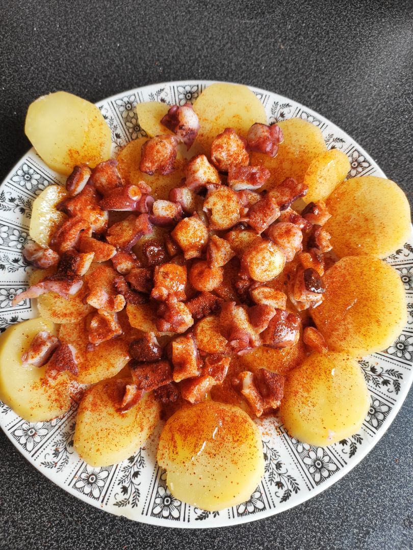 Pulpo con patatas Pulpo con patatas