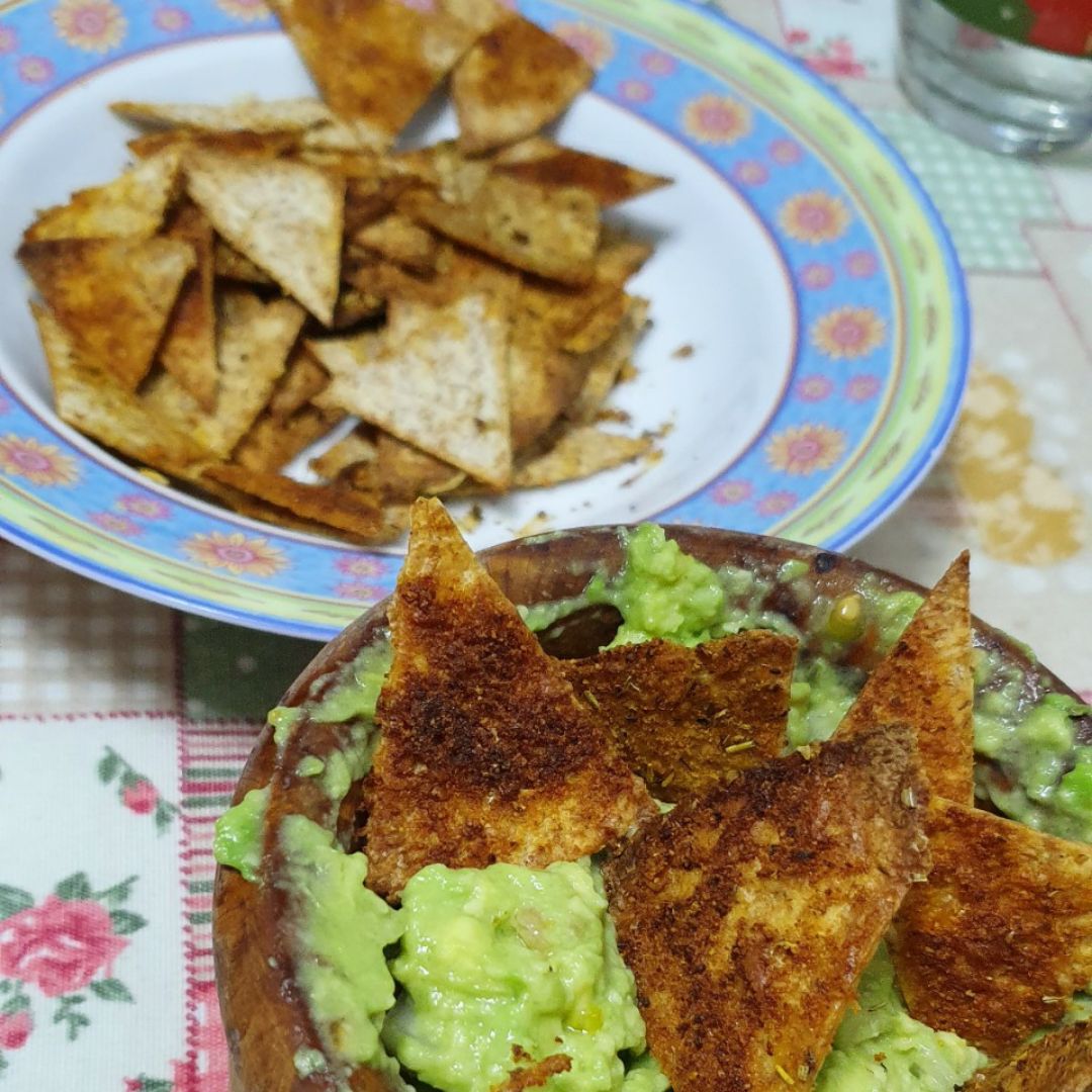 Nachos con guacamole Nachos con guacamole