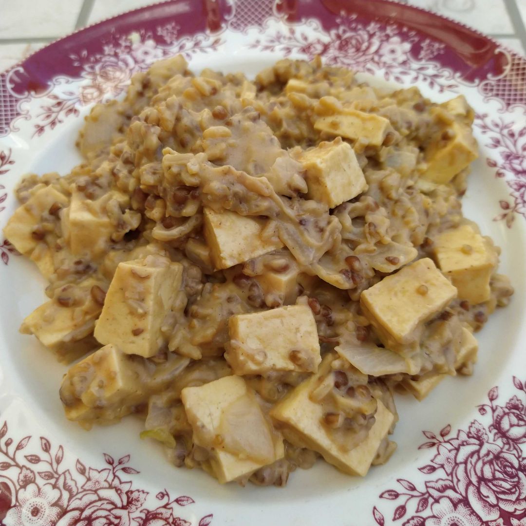 Tofu en salsa de cacahuete Tofu en salsa de cacahuete