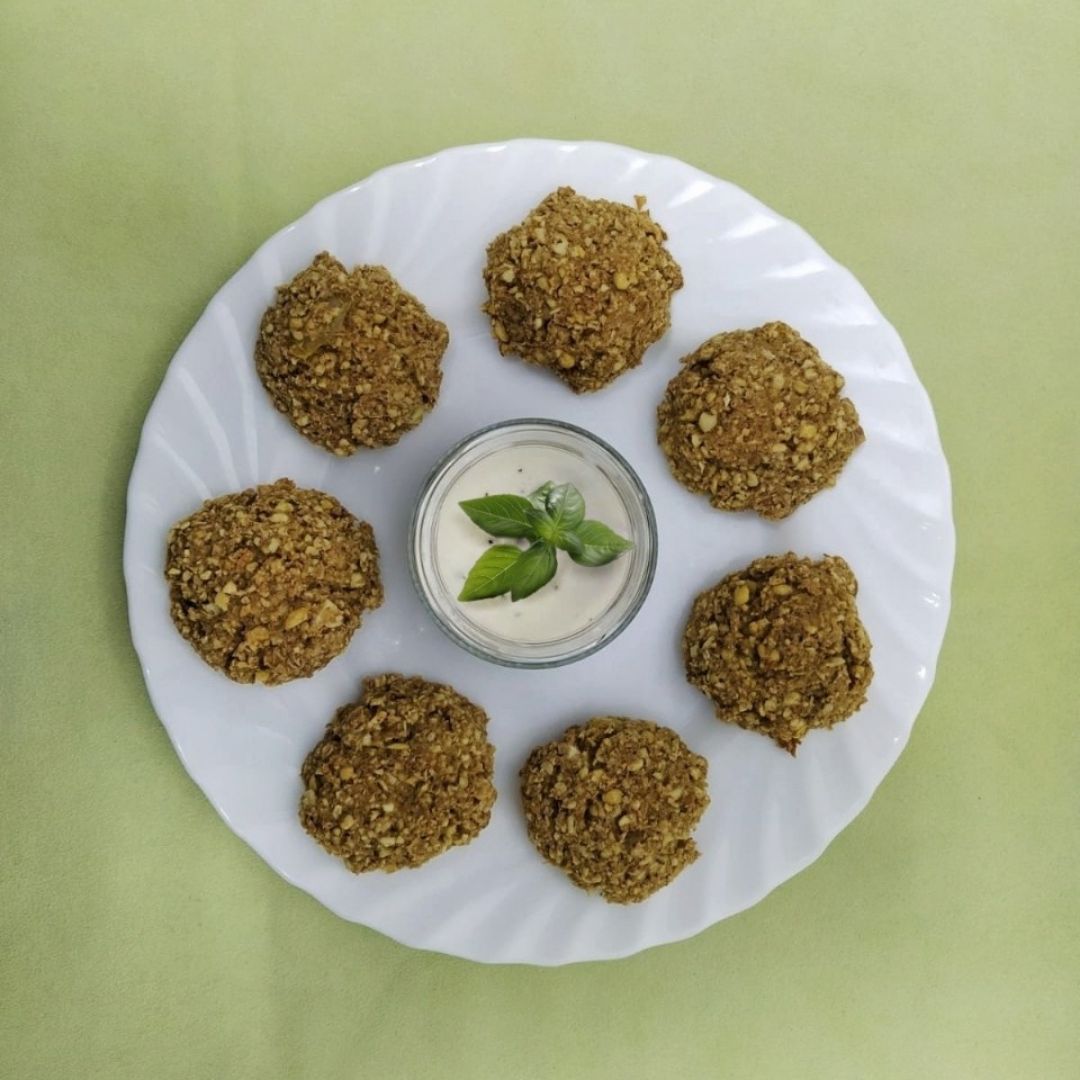 Falafel con salsa de yogur (al horno) Falafel con salsa de yogur (al horno)