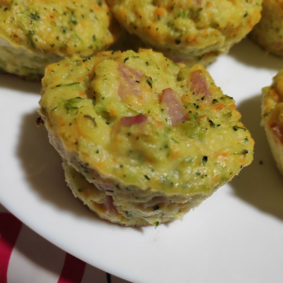 Muffins salados de brocoli Muffins salados de brocoli