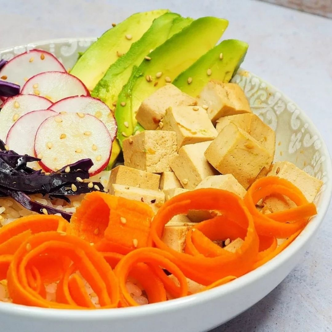 POKE BOWL VEGANO Paso 5 POKE BOWL VEGANO Paso 5