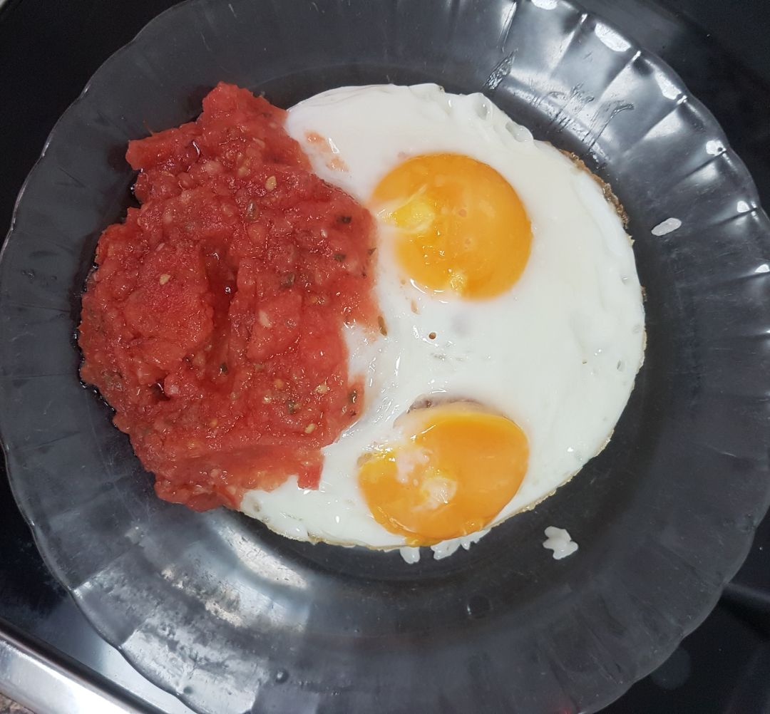 Arroz con huevo y tomate Paso 5 Arroz con huevo y tomate Paso 5