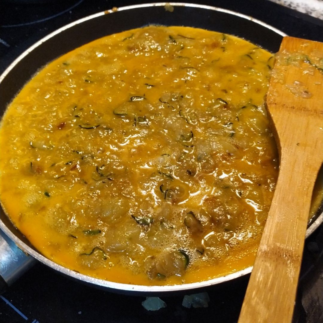 Tortilla de patata con calabacin Paso 3 Tortilla de patata con calabacin Paso 3