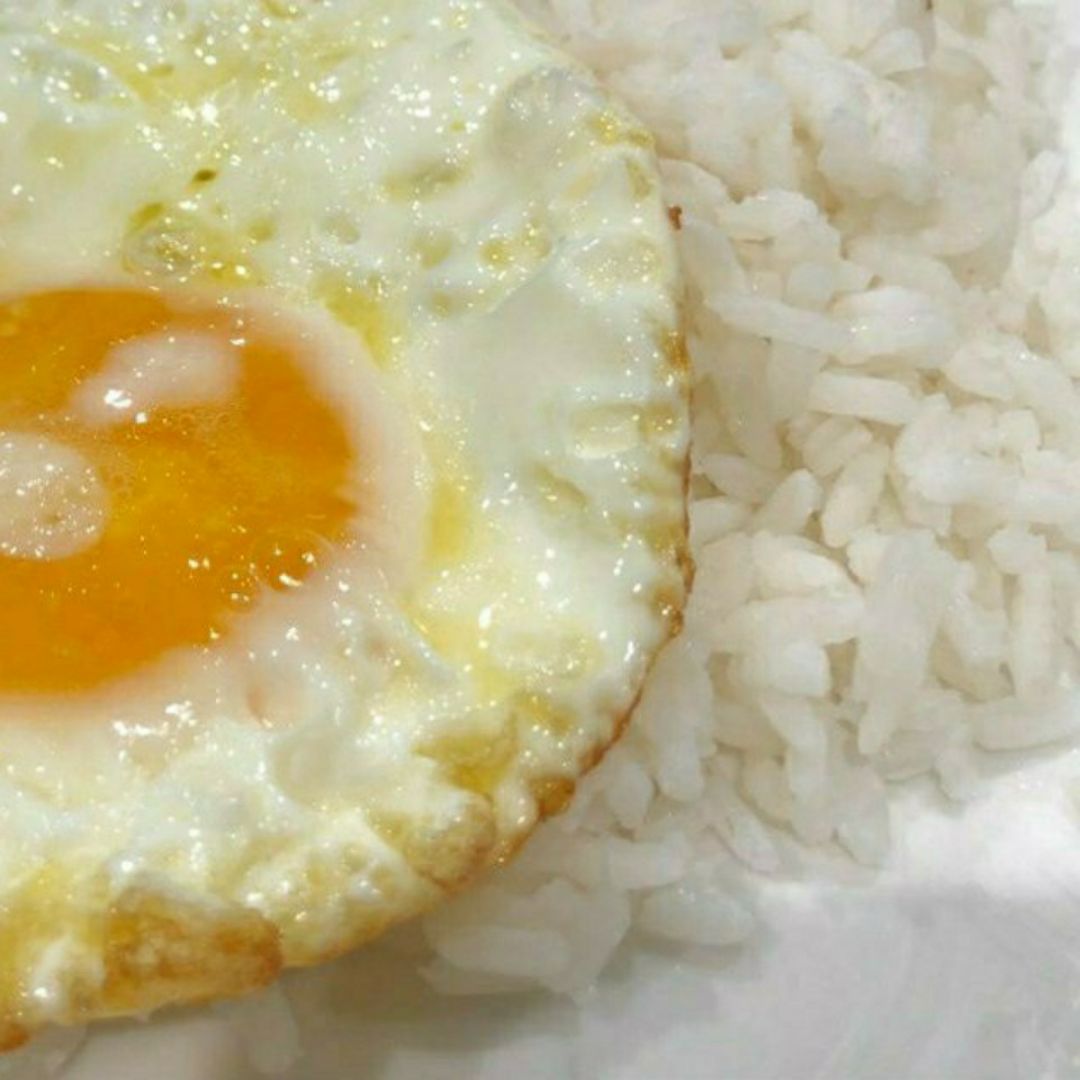Arroz sabor a carne con huevo (opcional) Arroz sabor a carne con huevo (opcional)