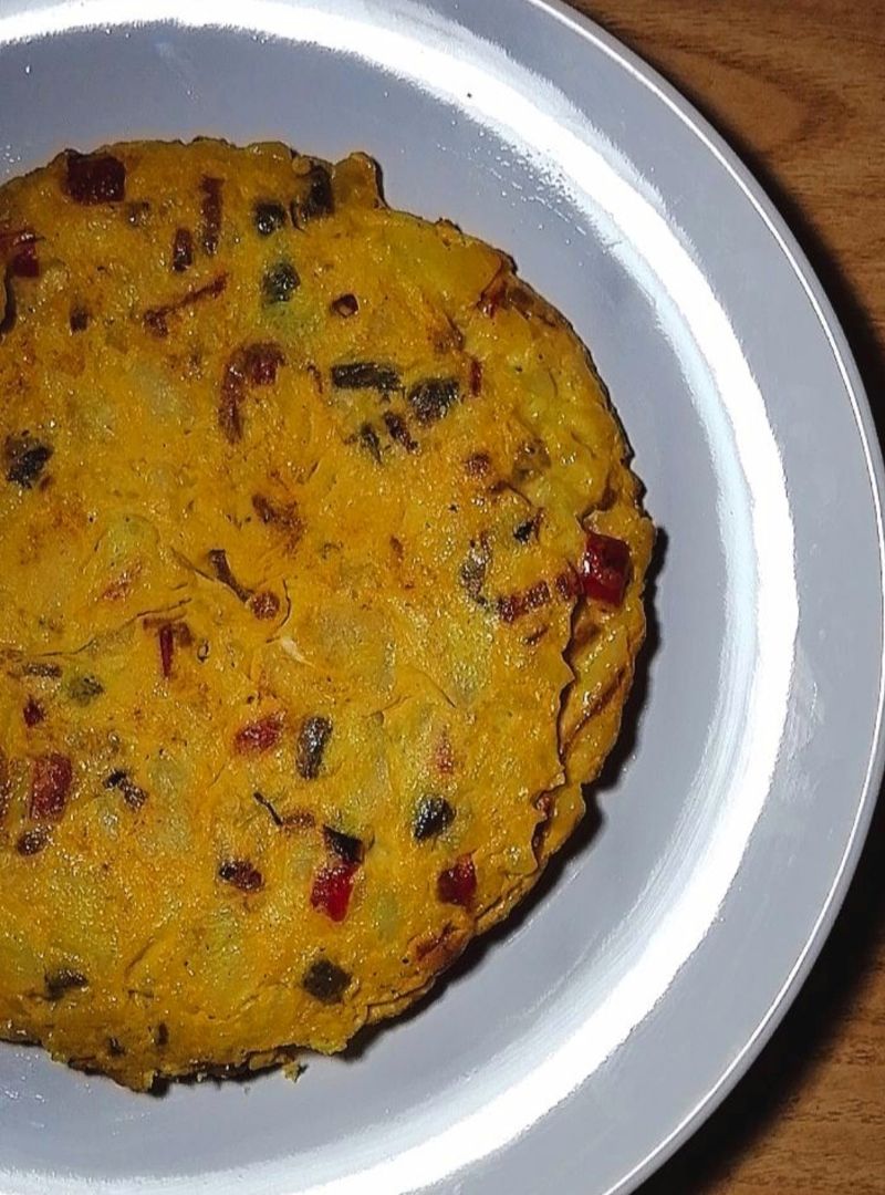 Tortilla de patatas con verduras Tortilla de patatas con verduras