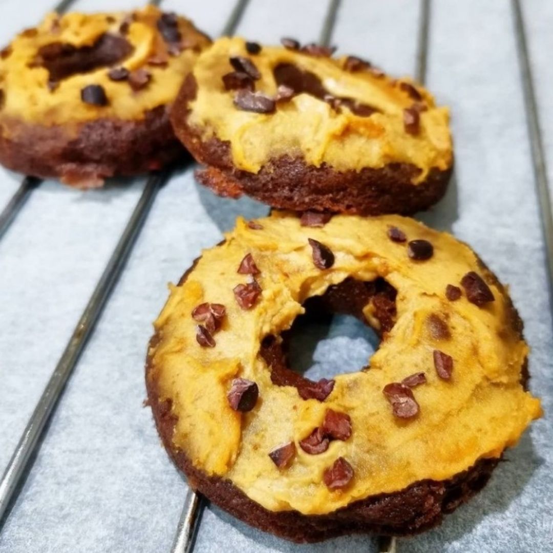 Donuts veganos de calabaza con mantequilla de cacahuete Donuts veganos de calabaza con mantequilla de cacahuete