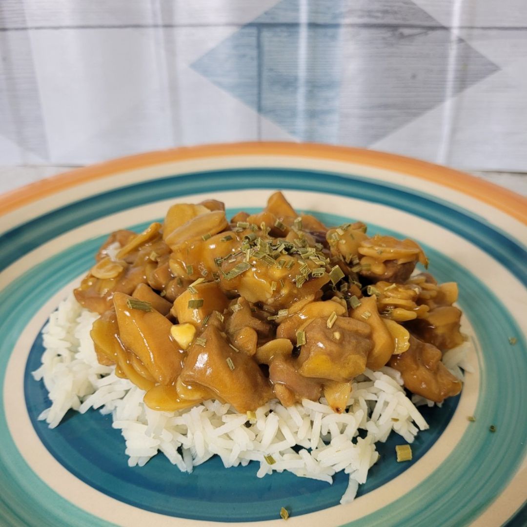 Pollo con almendras Pollo con almendras