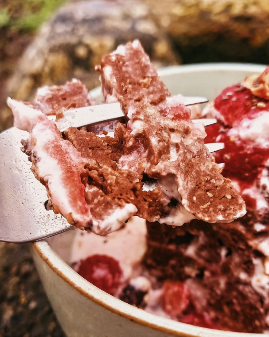 Volcán de chocolate 🍫 con lava de fresa 🍓 Paso 1 Volcán de chocolate 🍫 con lava de fresa 🍓 Paso 1