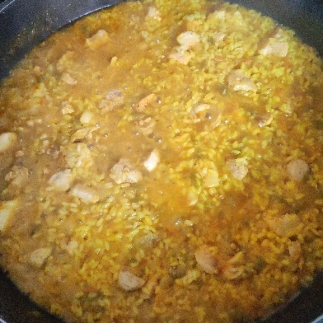 Arroz con pinchitos Arroz con pinchitos