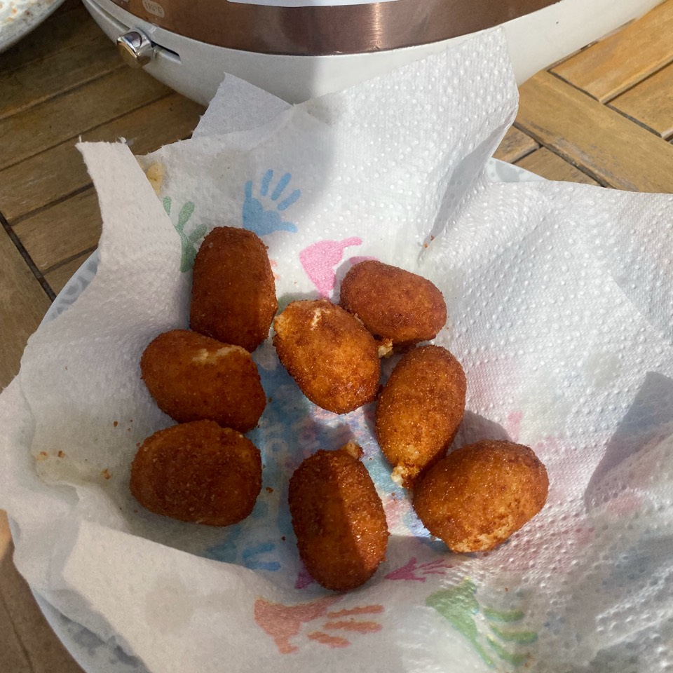Croquetas de jamón con mambo Croquetas de jamón con mambo